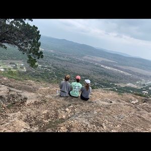 Meet your Posher, Dalia